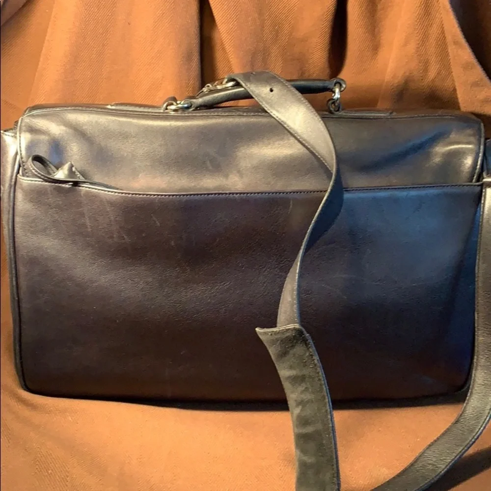 Vintage Coach lock/keys computer shoulder leather